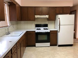 4205 Cottage Grove Rd, Uniontown, OH 44685