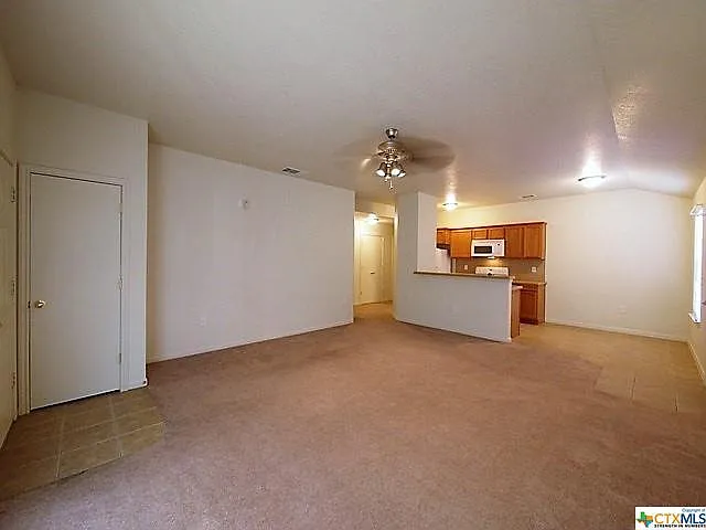 4206 Elms Run Cir #B — Photo 8