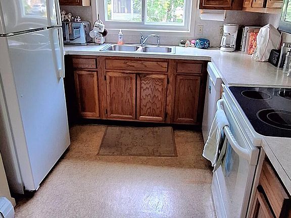 3rd image of 27 Prospect Street