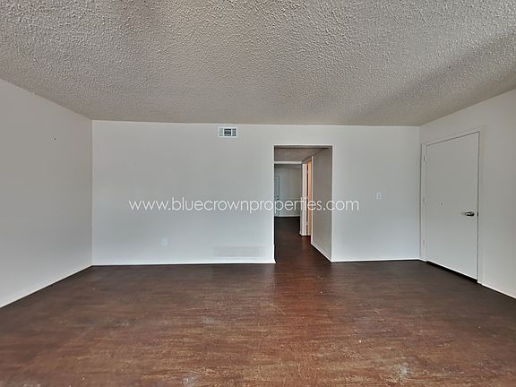 4th image of 2200 Chase Ct