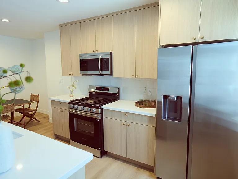1016 N Crescent Heights Blvd #6 — Photo 5