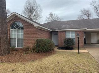 1004 Craig Cir, Ridgeland, MS 39157