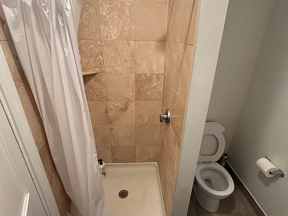 5th image of 1185 Commonwealth Ave APT 9