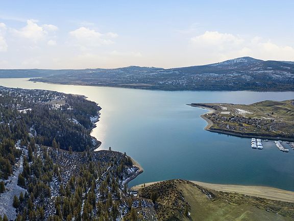 5th image of 31555 Hume Rd E