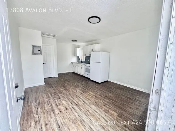 13808 Avalon Blvd, Los Angeles, CA