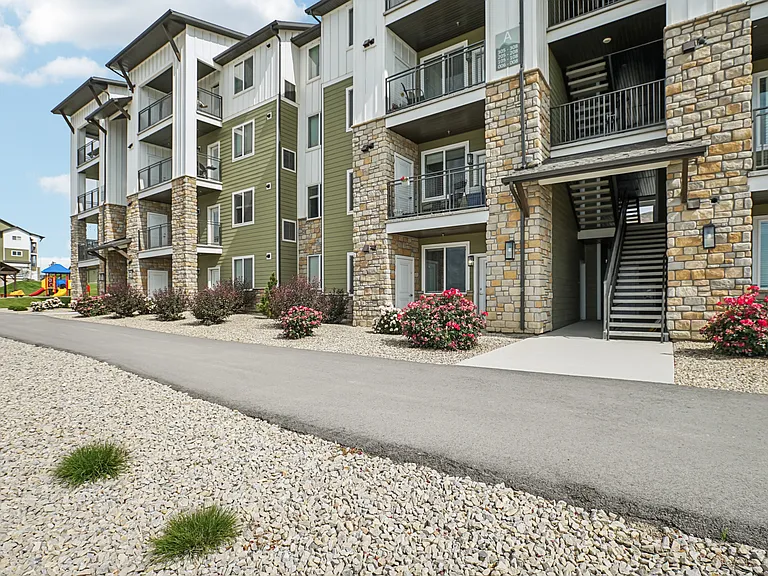 The Vue at Traverse Ridge — Photo 42