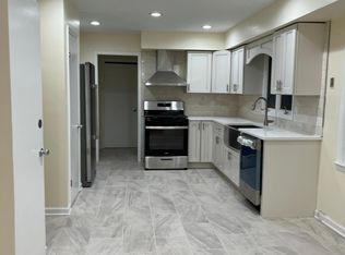 1 West Dr, Edison, NJ 08820