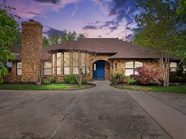 1321 Cambridge Ln, Denton, TX 76209