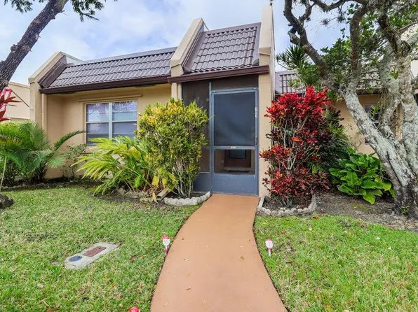 107 Lake Terry Drive, West Palm Beach, FL 33411