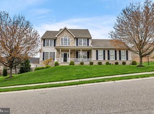 1115 Glen View Dr, York, PA