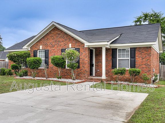 2nd image of 4728 Laural Oak Dr