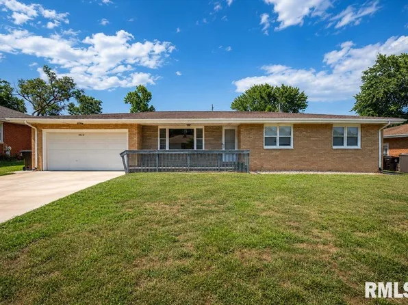 3512 N Rockwood Rd, Peoria, IL 61604