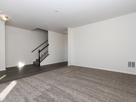 5th image of 1601 Albany St