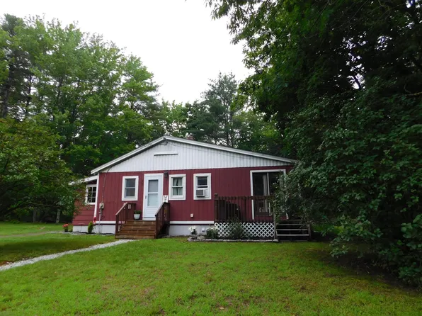 17 Bowdoin Avenue, Old Town, ME 04468