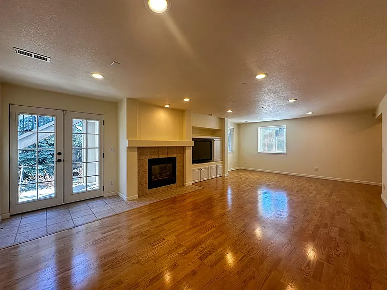7856 Stonedale Dr — Photo 51