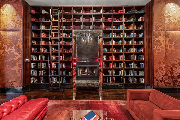 Rented by Douglas Elliman | media 14