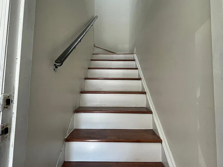 704 S 5th St #2 — Photo 2