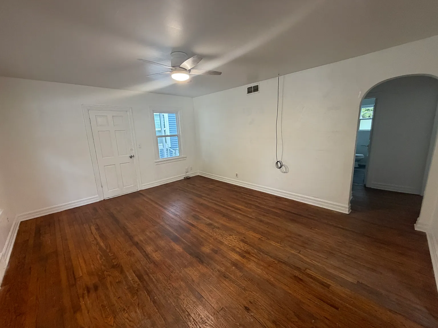 1324 S Florence Ave — Photo 2