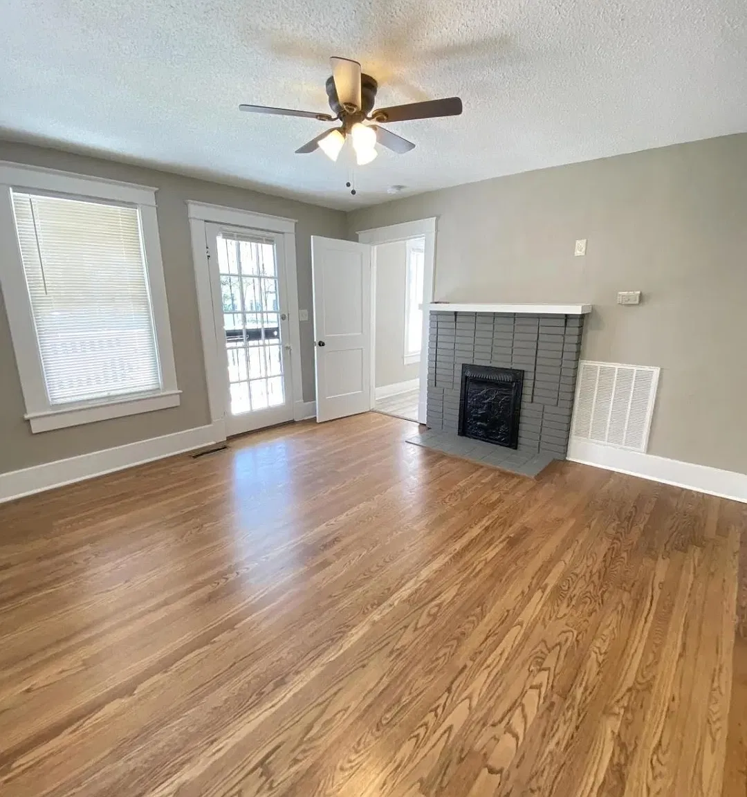 2 bed, 1000 sqft, $1,250 — Photo 3