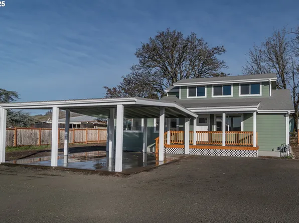 1558 Austin Rd, Roseburg, OR 97471