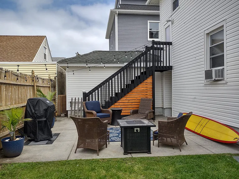 19 N Douglas Ave — Photo 27