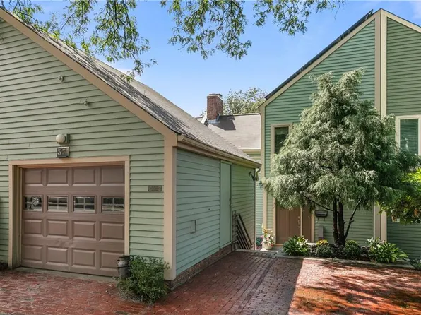 33 Pratt St, Providence, RI 02906