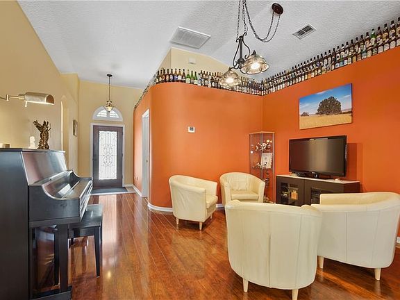 5th image of 8616 Fawn Creek Dr