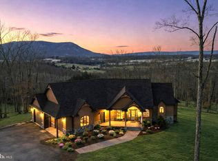 690 Comforter Ln, Middletown, VA 22645