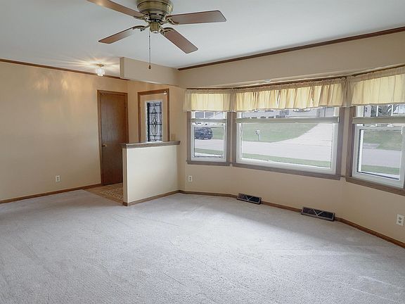 5th image of 1926 River View Dr