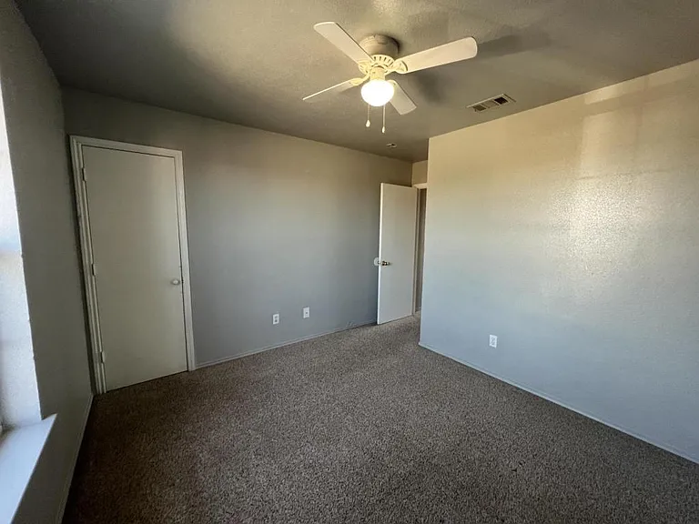 5908 Greengate Dr #B — Photo 13