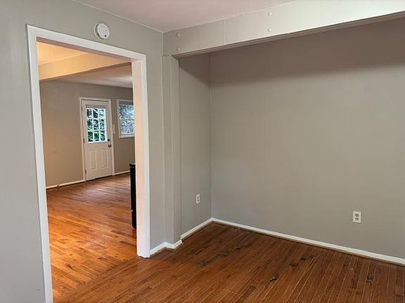 5th image of 3047 Alston Dr