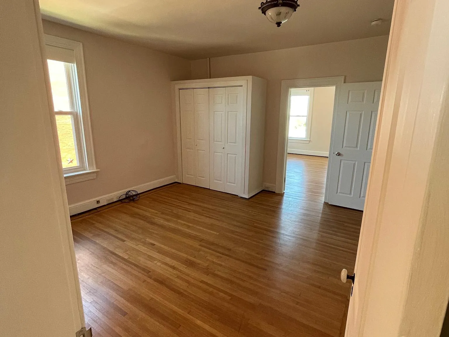 1012 E Market St — Photo 3