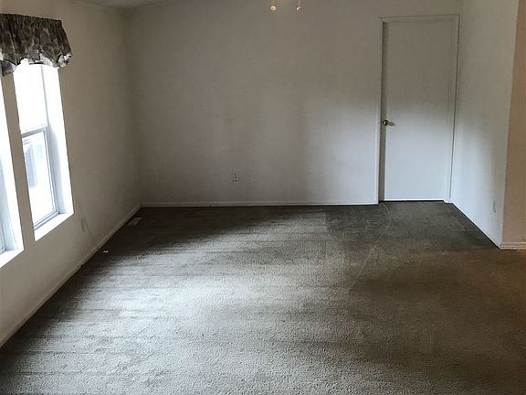 2nd image of 2539 Crooked Creek Ln