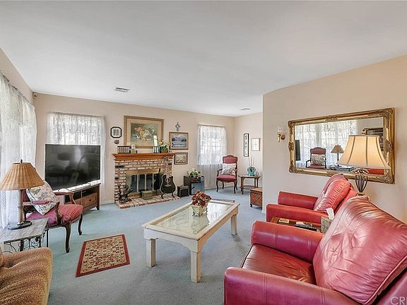 4th image of 7636 Wish Ave