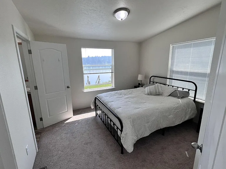 2936 Madrona Beach Rd NW — Photo 11