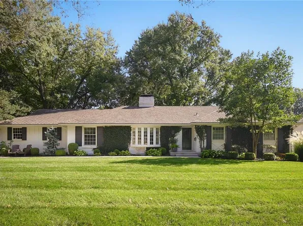 9331 Ensley Ln, Leawood, KS 66206