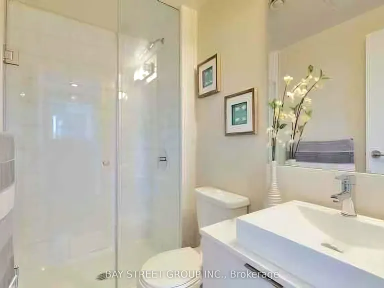 68 Shuter St #1205 — Photo 5