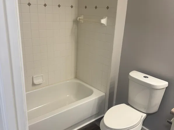 852 Brandon Ave #852, Pontiac, MI 48340