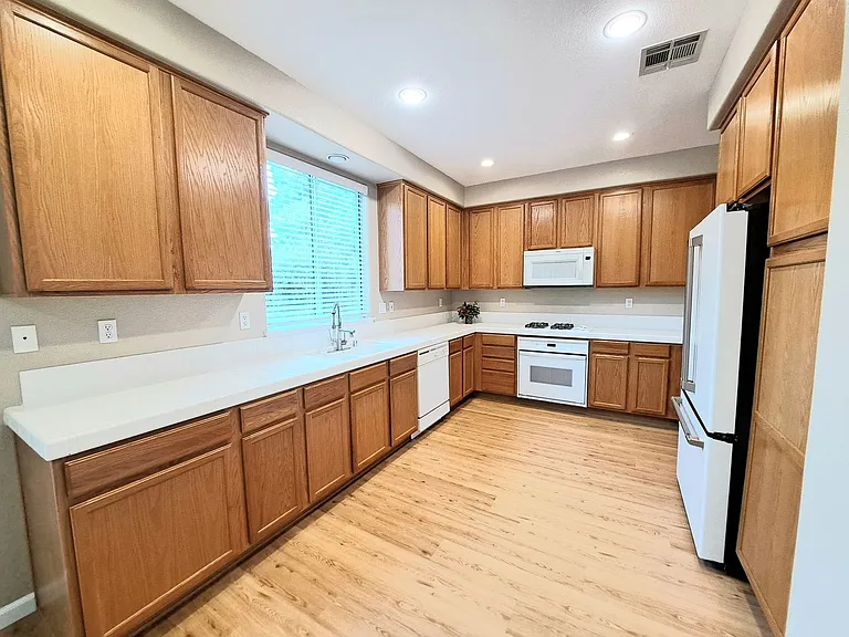 5090 Napa Shore Dr — Photo 9
