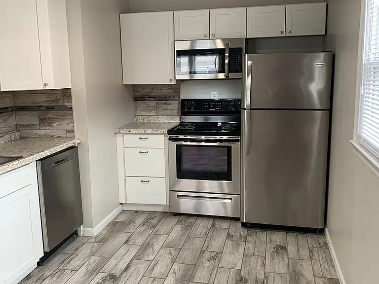 2715 W 42nd Ave — Photo 6