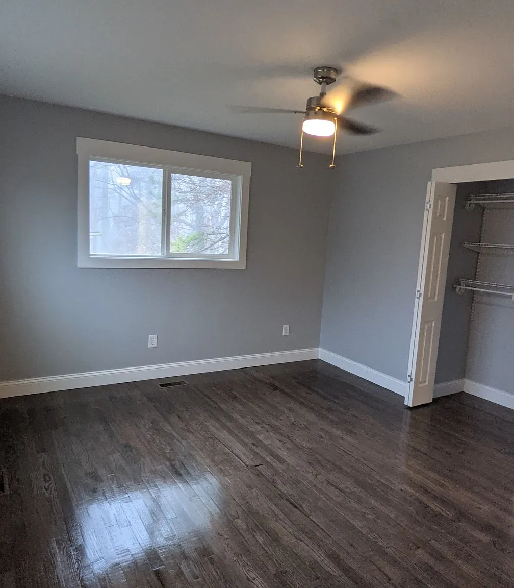 4 bed, 2.5 bath, 2200 sqft, $3,300 — Photo 4