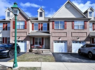 123 Raintree Xing, Hatfield, PA 19440