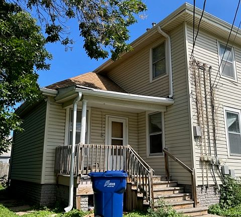 2nd image of 828 Avenue A #2