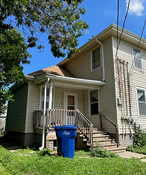 828 Avenue A #3 — Photo 2