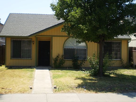 2nd image of 7556 24th St