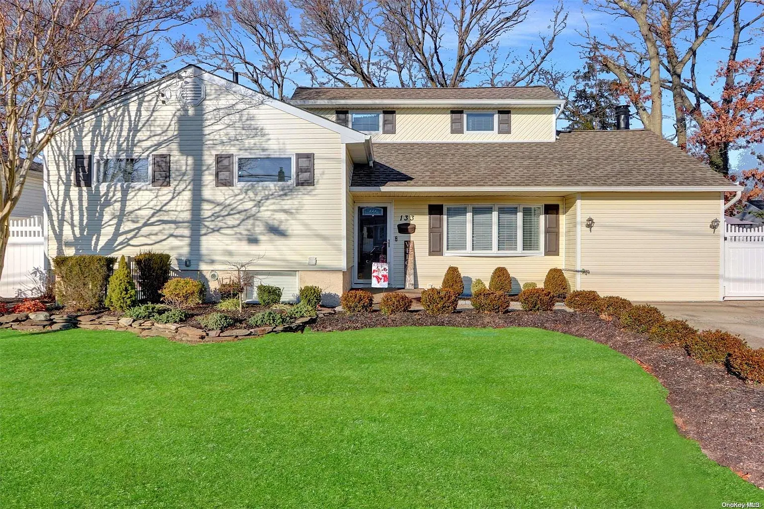 133 Walnut Street photo 1