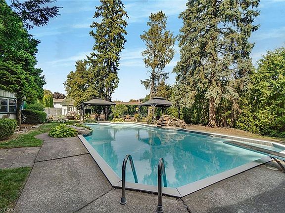 5th image of 6511 Riall St