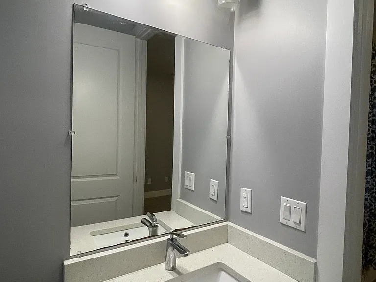 626 Latona Ave — Photo 17