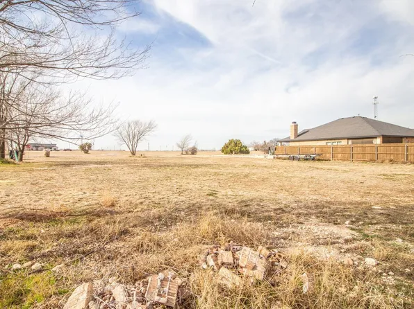 331 Mesa Dr, Lubbock, TX 79404