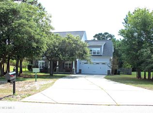 143 Snow Goose Ln, Sneads Ferry, NC 28460